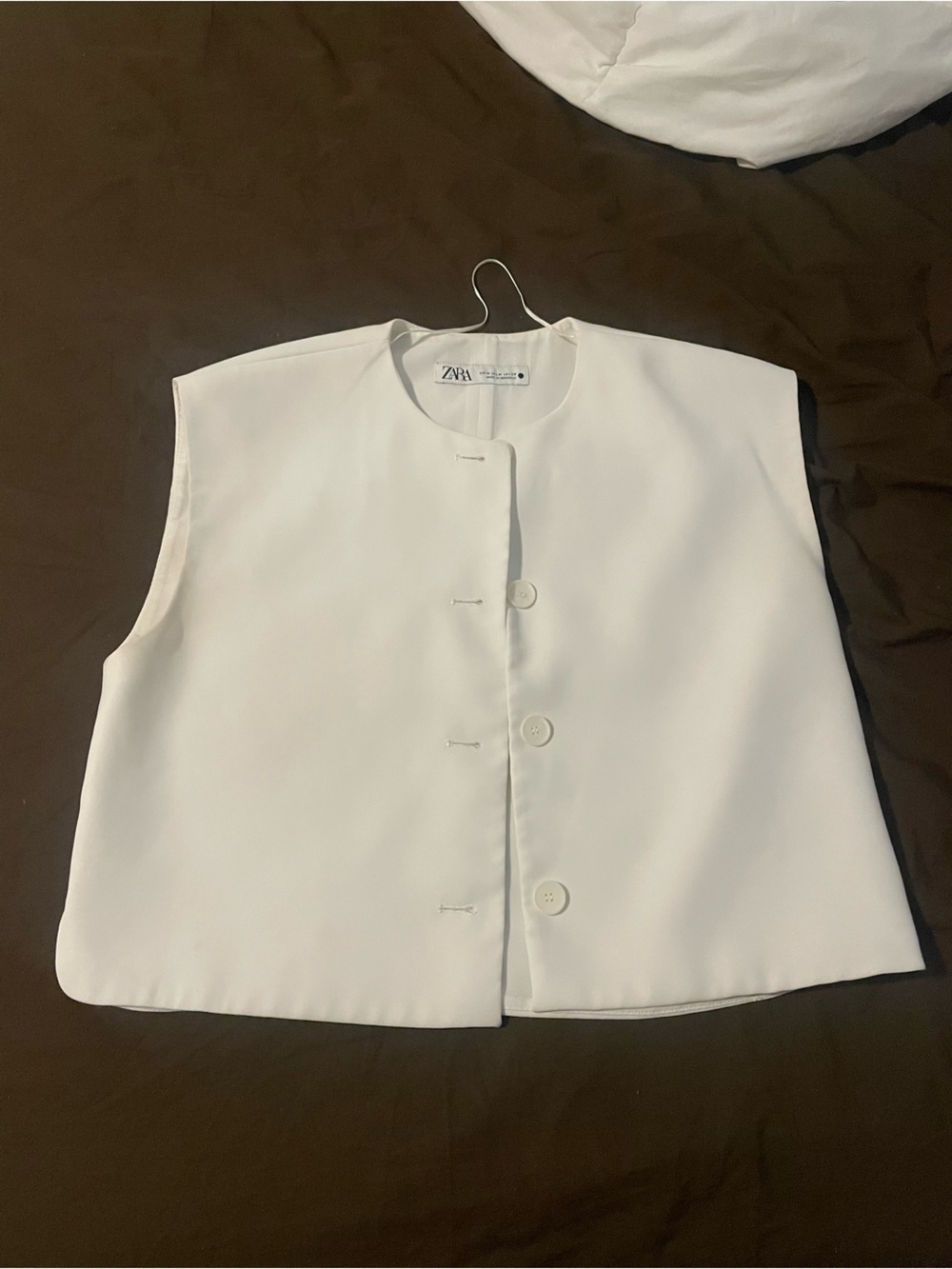 ZARA White Button-Front Sleeveless Top